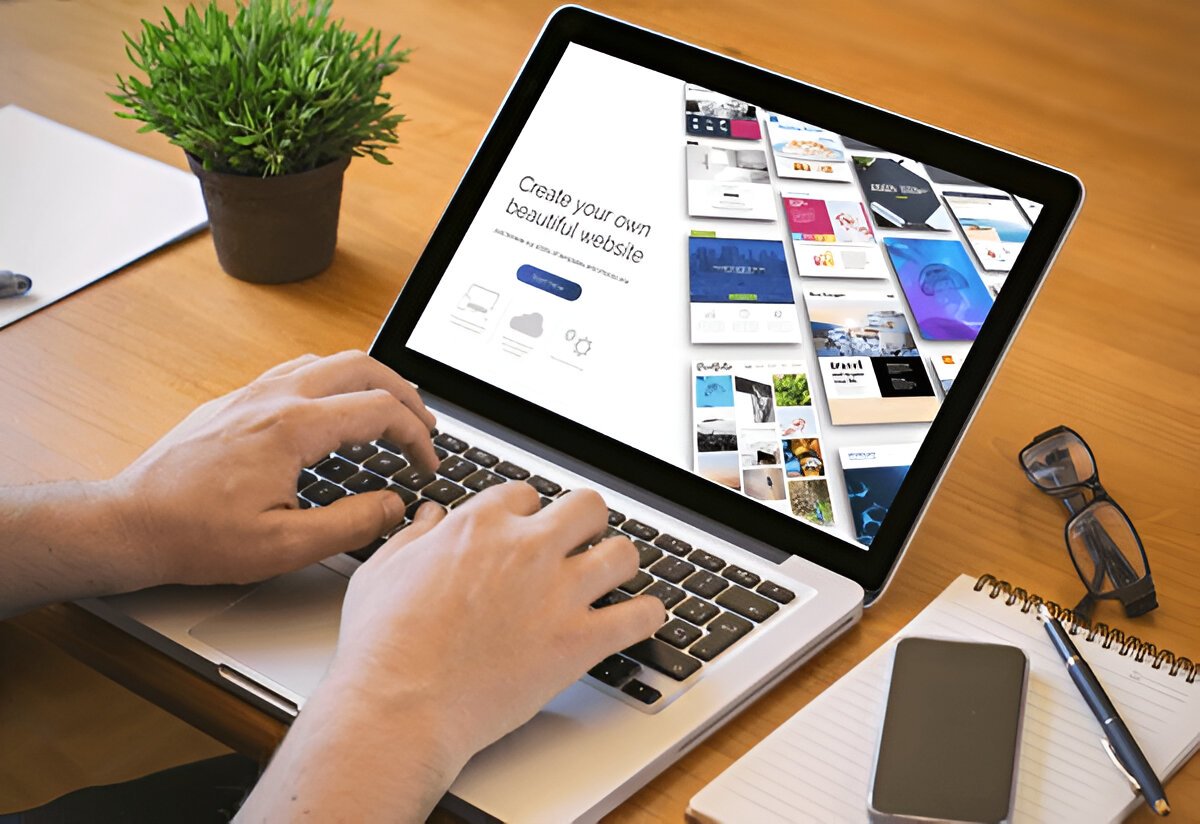 Top 10 Best Website Builders for Blog and E-Commerce
